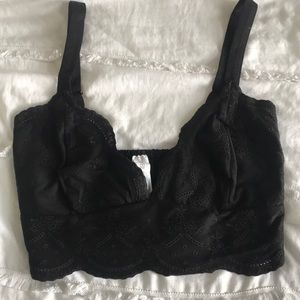 Black detailed crop top